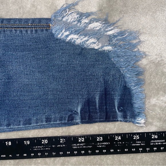 KanCan Ankle Cropped Distressed Hem Jeans Size 13/30 - Picture 11 of 11